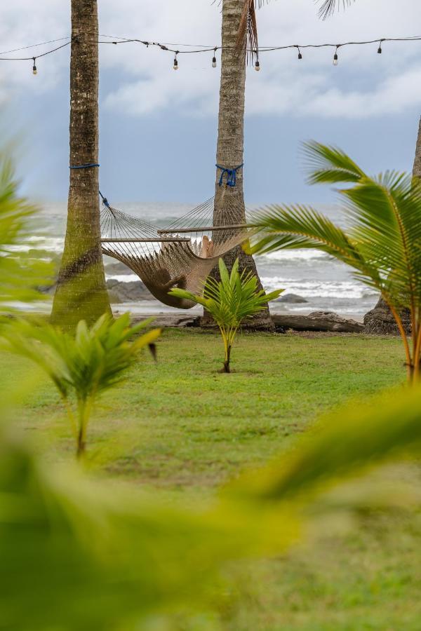 Salvatierra Beachfront Hotel Puerto Coyote Bagian luar foto