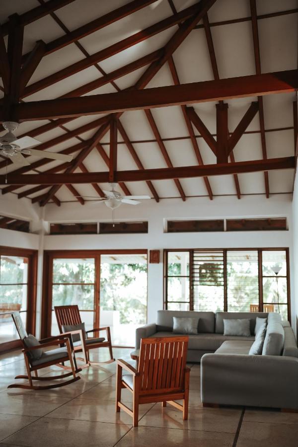 Salvatierra Beachfront Hotel Puerto Coyote Bagian luar foto